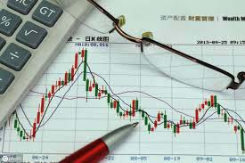 自由式滑雪世界杯阿拉木图站：王心迪夺冠 徐梦桃摘银(2025年03月03日)